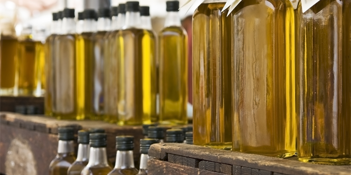 Allo à l'huile transforme les huiles alimentaires usagées en biocarburant