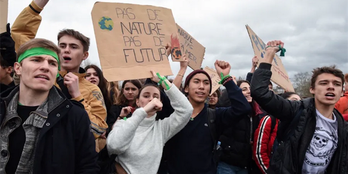 Pourquoi les universités doivent déclarer l'état d'urgence écologique et climatique